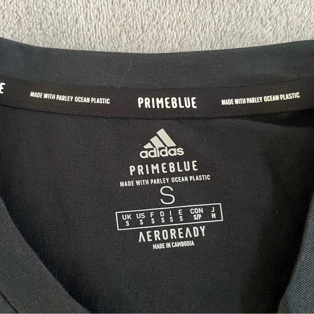 adidas primeblue tee